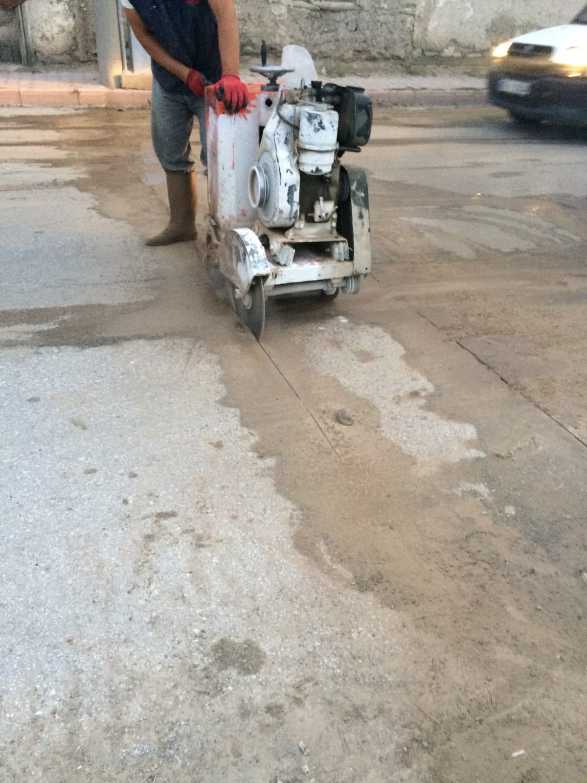 Asfalt Kesme Makinesi